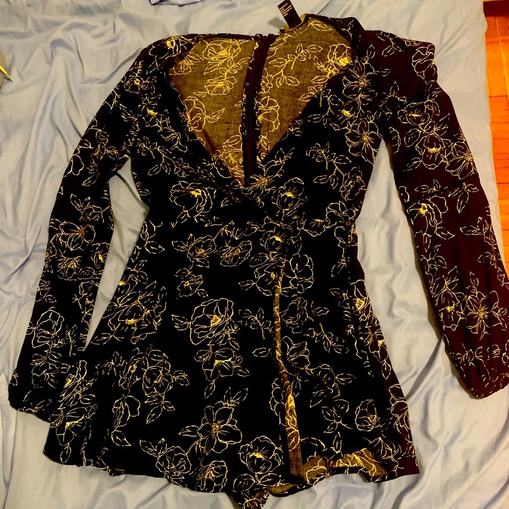 Floral long sleeve romper